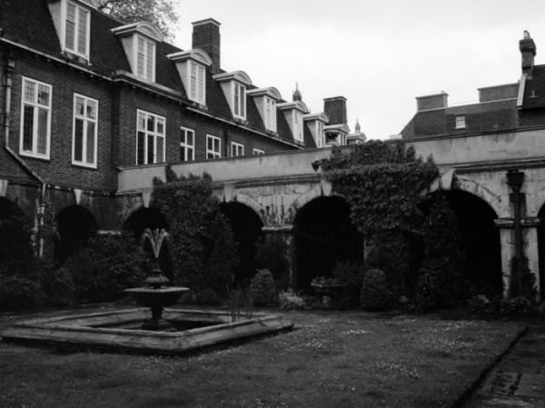 minerva_deak_f_c8_s1_009_1996_london-010