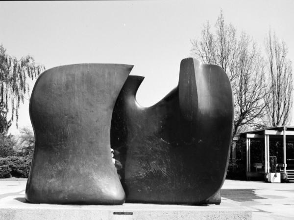 minerva_deak_f_c8_s1_583-8_1993_henrey_moor-003