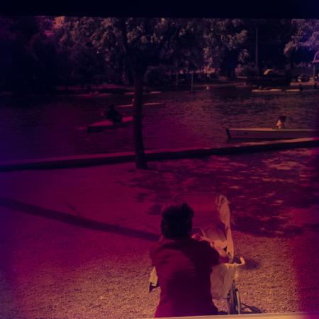 minerva_dn_1968_271_brasov_copil_parc_002