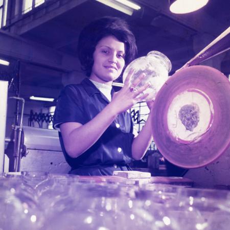 minerva_dn_1972_599_medias_oras_vitrometan_008