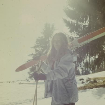 minerva_dn_1973_631_aspecte_baisoara_eva_varga_041