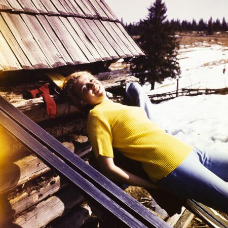 minerva_dn_1973_631_aspecte_baisoara_eva_varga_050