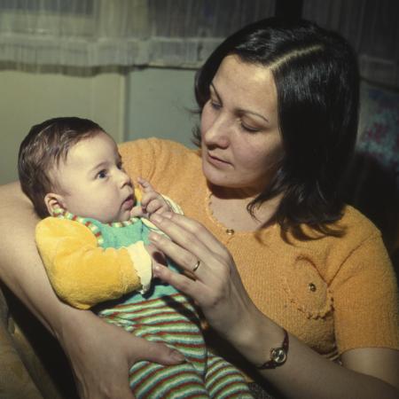 minerva_dn_1977_2008_haina_copil_003