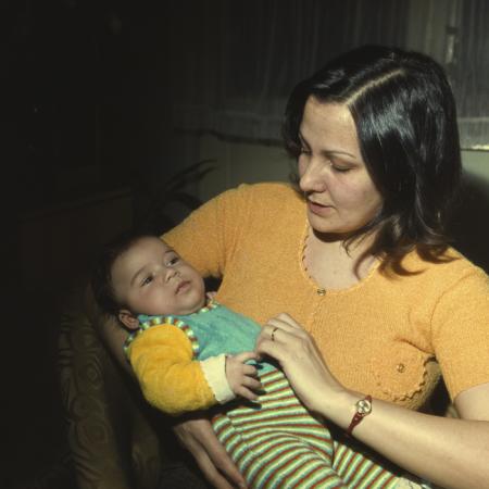 minerva_dn_1977_2008_haina_copil_004