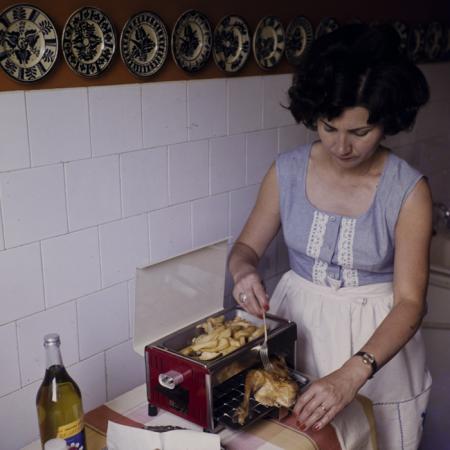 minerva_dn_1977_2239_reclama_gril_008