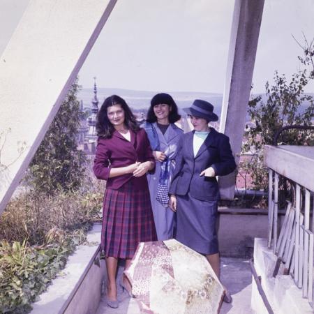 minerva_dn_1983_2681_reclama_confectii_006