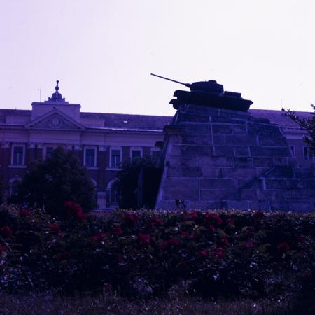 minerva_dn_1988_2939_aspecte_bucuresti_deva_001