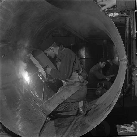 minerva_metalu_rosu_003