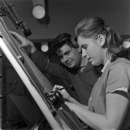 minerva_metalu_rosu_016