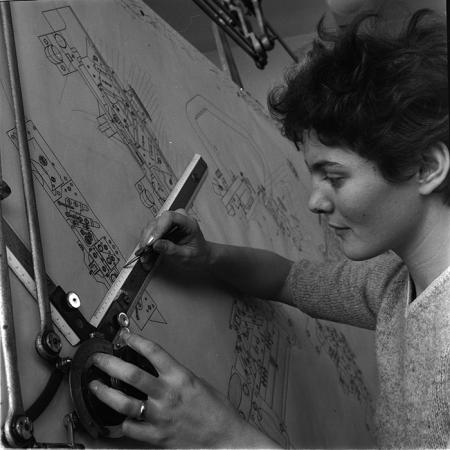 minerva_metalu_rosu_020