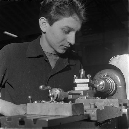 minerva_metalu_rosu_023