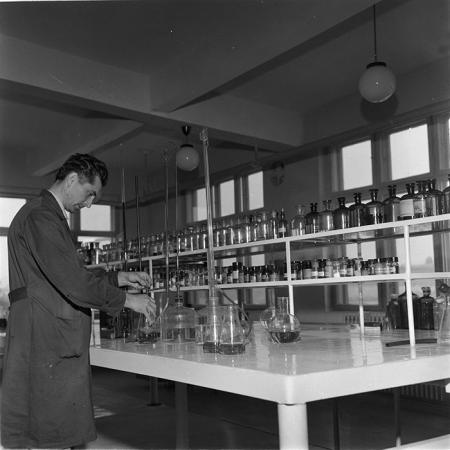 minerva_metalu_rosu_027