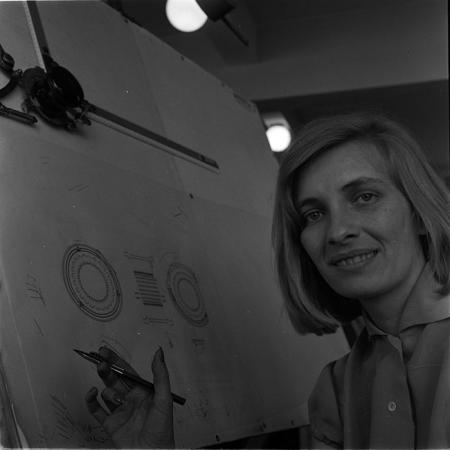 minerva_metalu_rosu_037