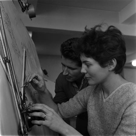 minerva_metalu_rosu_038